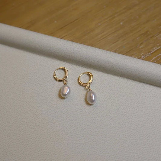 Pearl;PearlHuggieEarrings